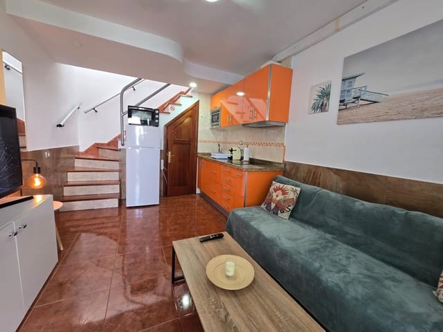 1 makuuhuone Huoneisto vuokrattavana paikassa Maspalomas, San Bartolomé de Tirajana mukana uima-altaan - 1 050 € (Ref: 9865160)