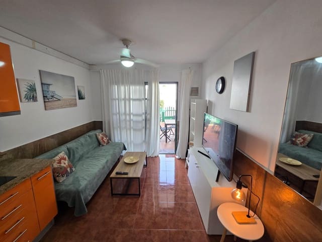 1 makuuhuone Huoneisto vuokrattavana paikassa Maspalomas, San Bartolomé de Tirajana mukana uima-altaan - 1 050 € (Ref: 9865160)