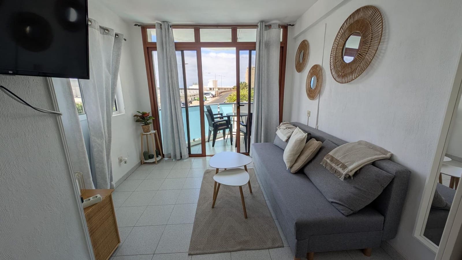 1 slaapkamer Appartement te huur in Puerto Rico met zwembad - € 950 (Ref: 9890360)