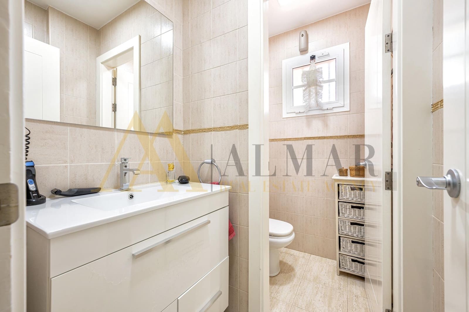 3 sypialnia Willa na sprzedaż w Sonneland z basenem garażem - 1 060 000 € (Ref: 9890361)