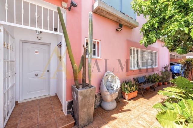 3 sypialnia Willa na sprzedaż w Sonneland, San Bartolomé de Tirajana z basenem garażem - 1 060 000 € (Ref: 9890361)