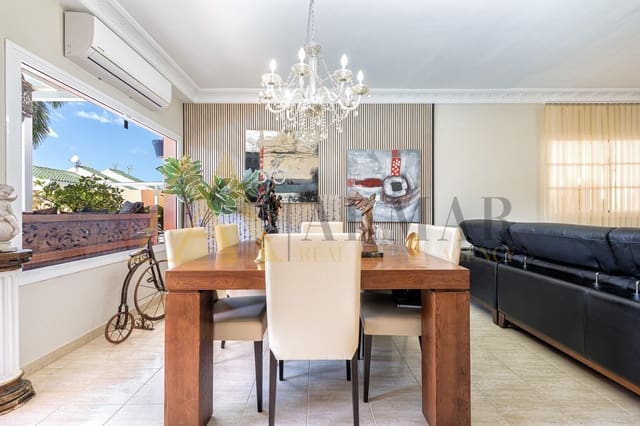 3 sypialnia Willa na sprzedaż w Sonneland, San Bartolomé de Tirajana z basenem garażem - 1 060 000 € (Ref: 9890361)