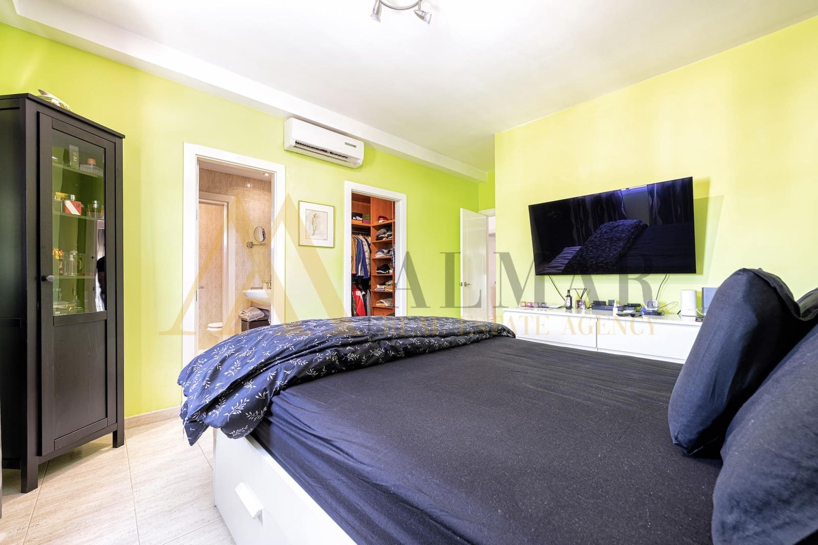 3 sypialnia Willa na sprzedaż w Sonneland z basenem garażem - 1 060 000 € (Ref: 9890361)