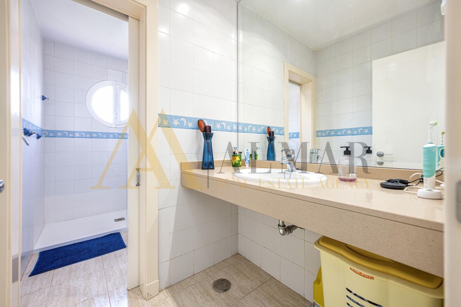 3 sypialnia Willa na sprzedaż w Sonneland z basenem garażem - 1 060 000 € (Ref: 9890361)