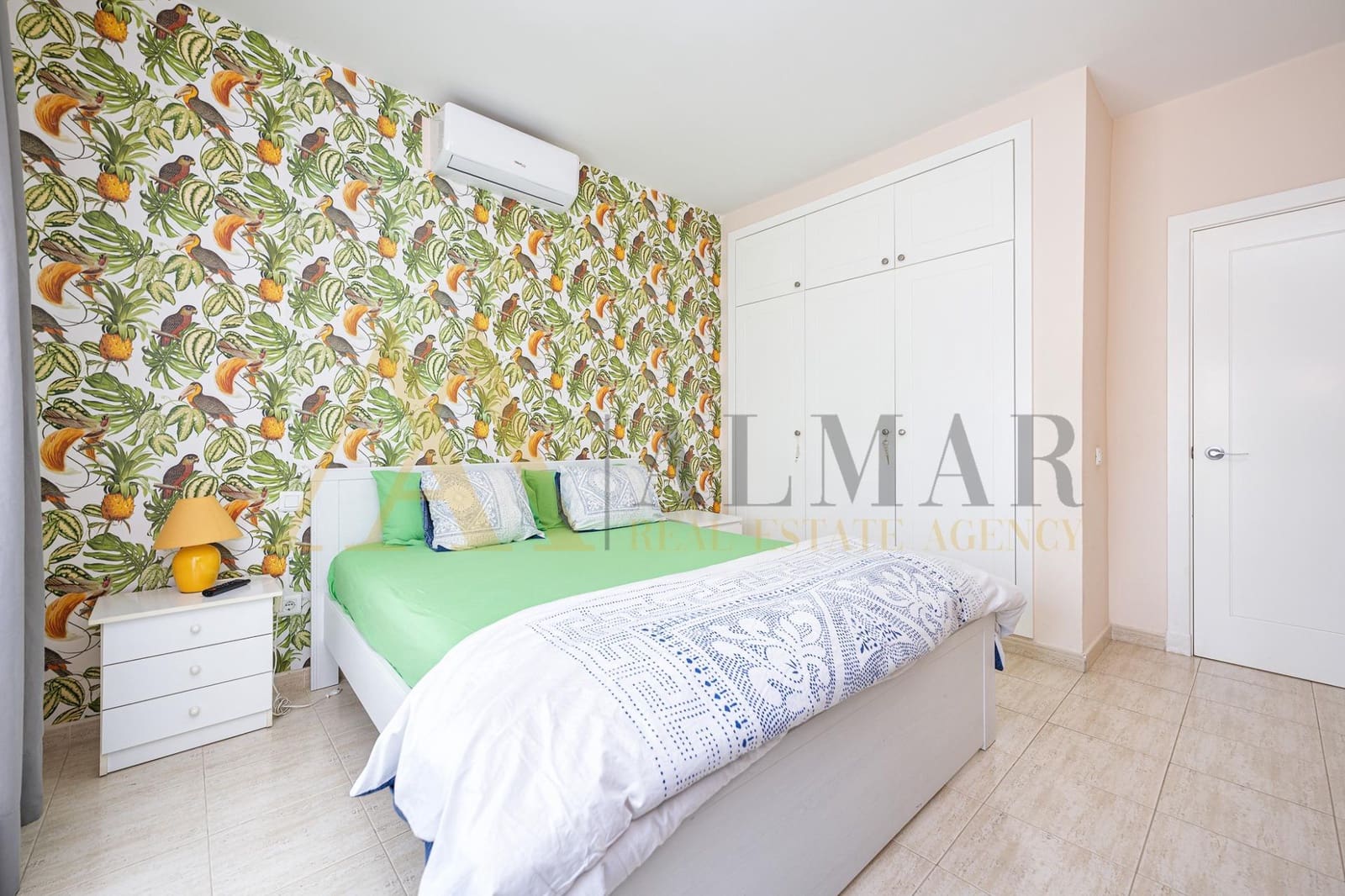 3 sypialnia Willa na sprzedaż w Sonneland z basenem garażem - 1 060 000 € (Ref: 9890361)