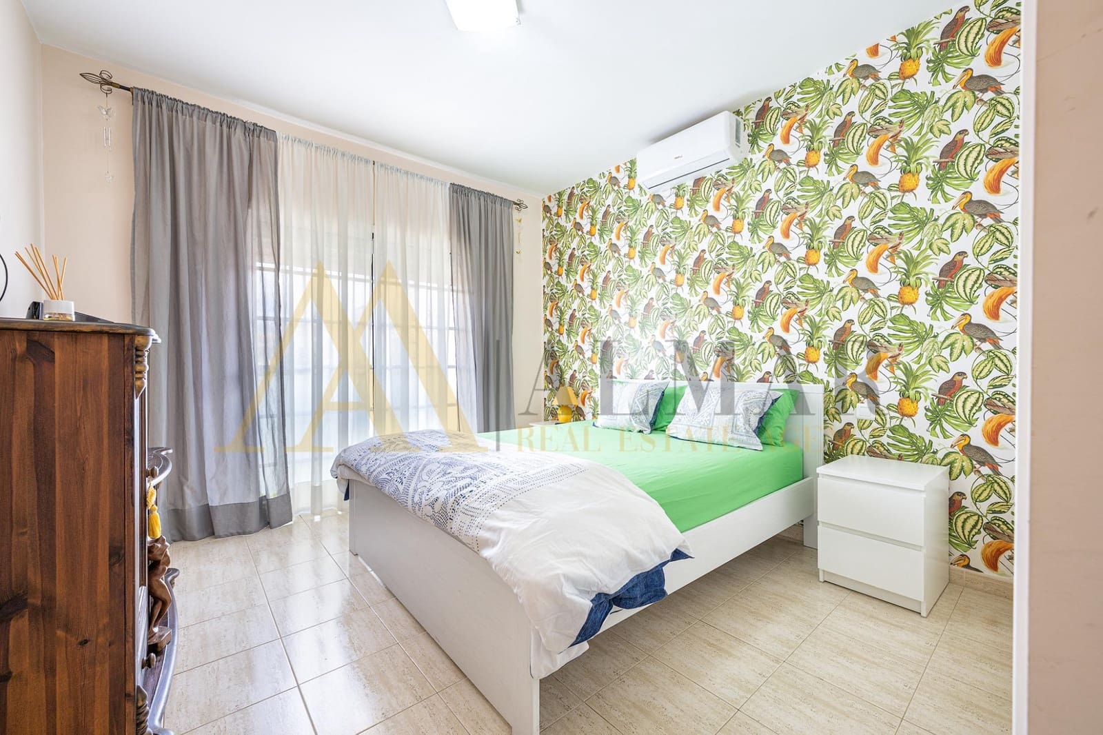 3 sypialnia Willa na sprzedaż w Sonneland z basenem garażem - 1 060 000 € (Ref: 9890361)