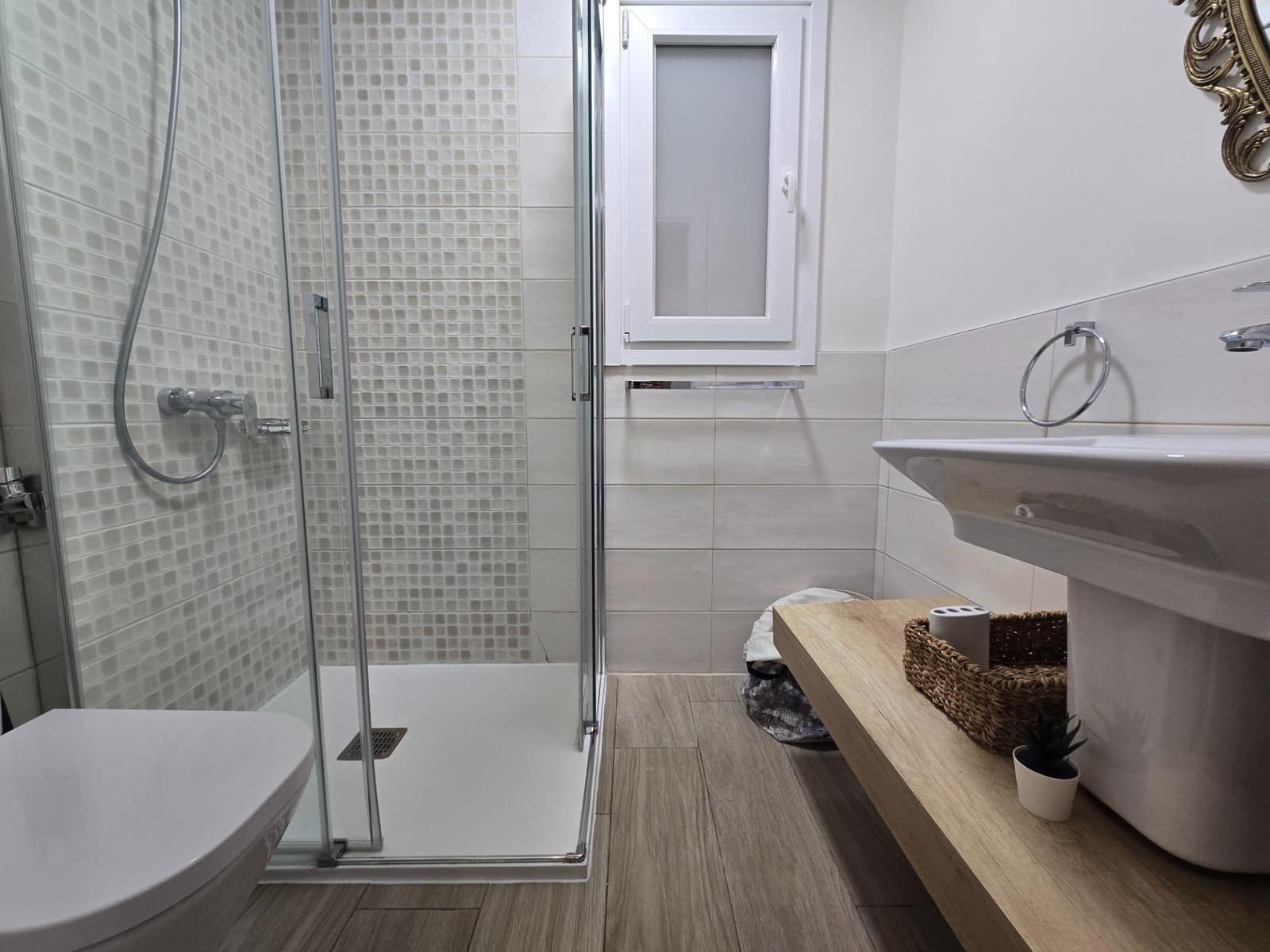 2 sovrum Lägenhet att hyra i Las Palmas de Gran Canaria med garage - 2 200 € (Ref: 9907578)