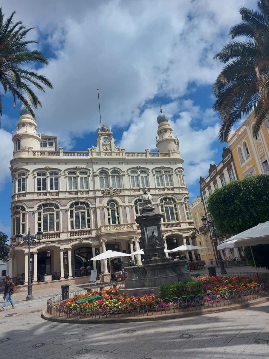 Appartement de 3 chambres à louer à Las Palmas de Gran Canaria - 1 100 € (Ref: 9913152)