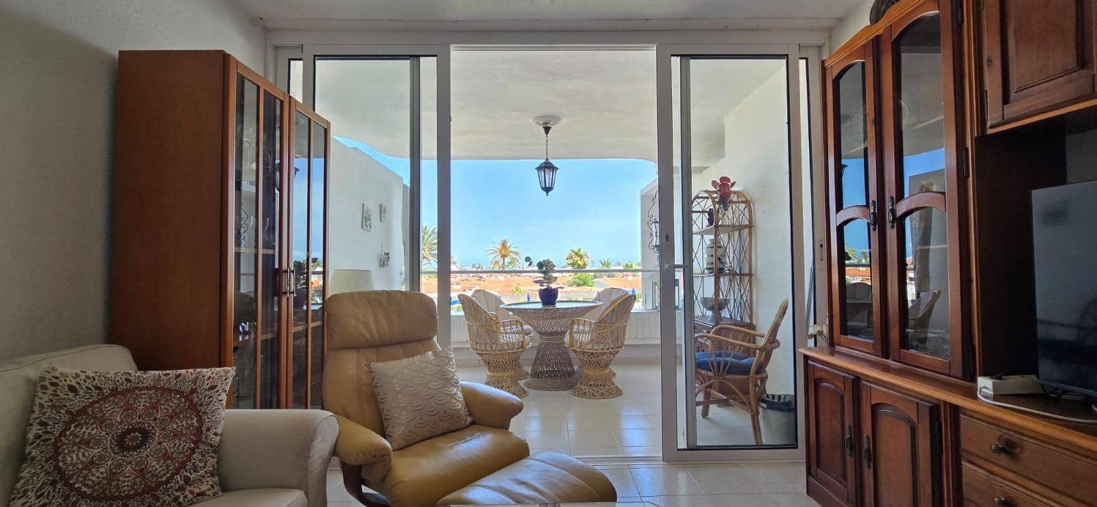 1 slaapkamer Appartement te huur in Playa del Ingles met zwembad garage - € 1.300 (Ref: 9913153)