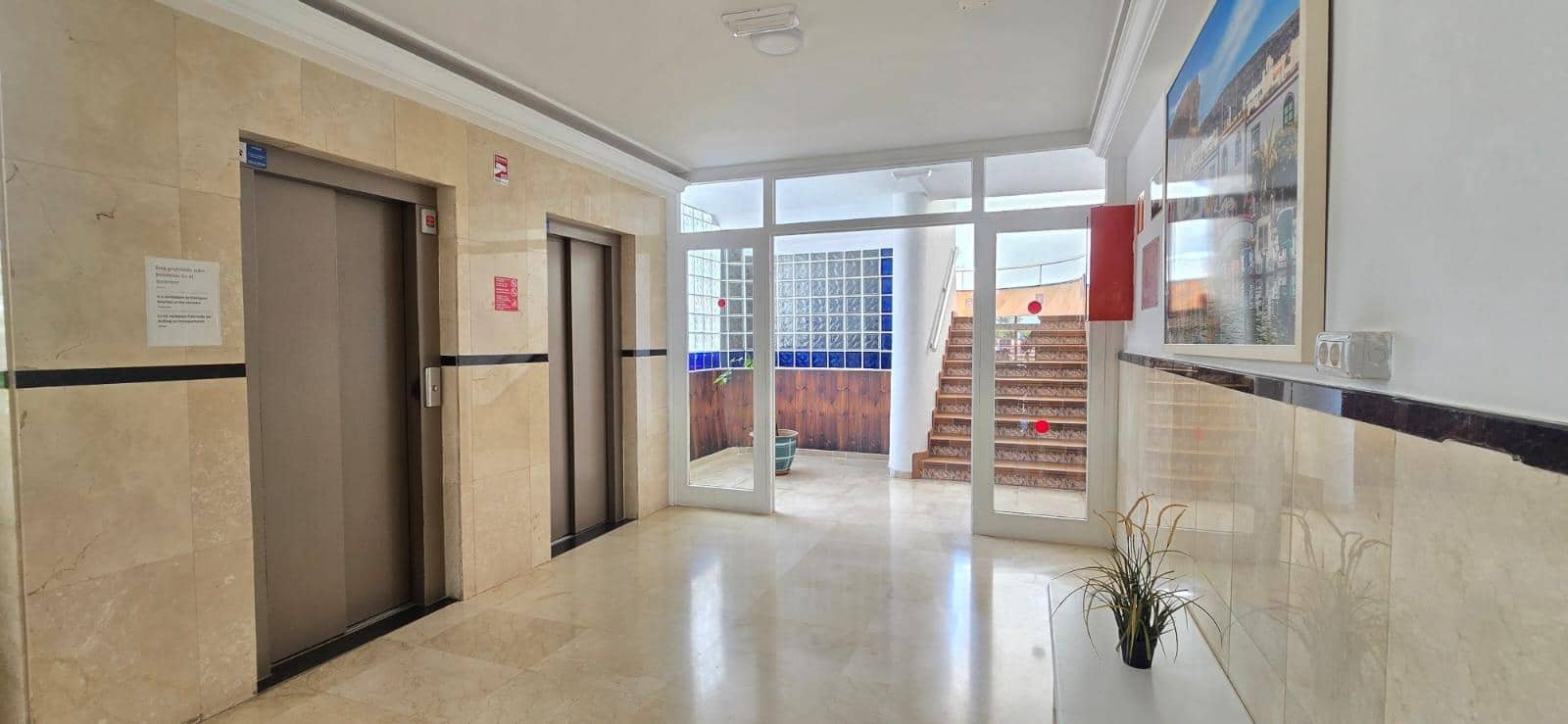 1 slaapkamer Appartement te huur in Playa del Ingles met zwembad garage - € 1.300 (Ref: 9913153)