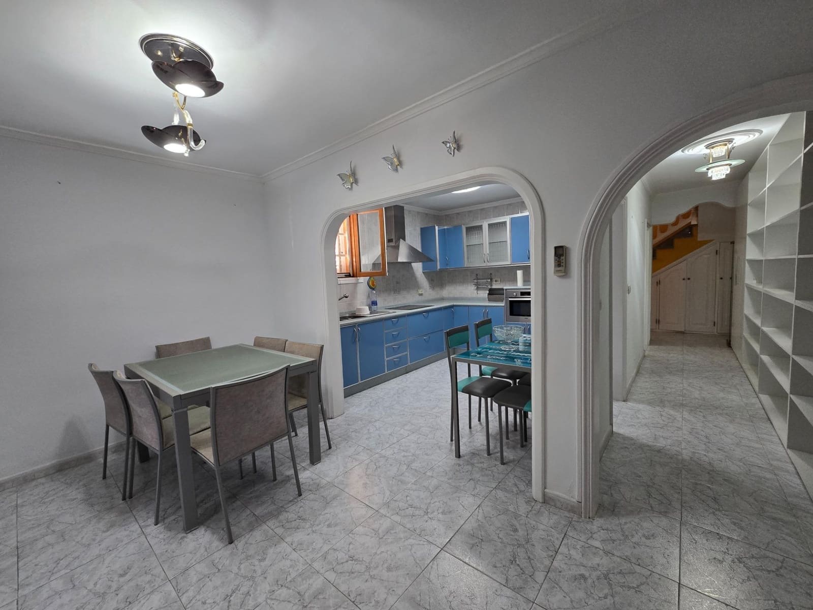 Casa de 3 habitaciones en San Bartolomé de Tirajana en venta - 395.000 € (Ref: 9915796)