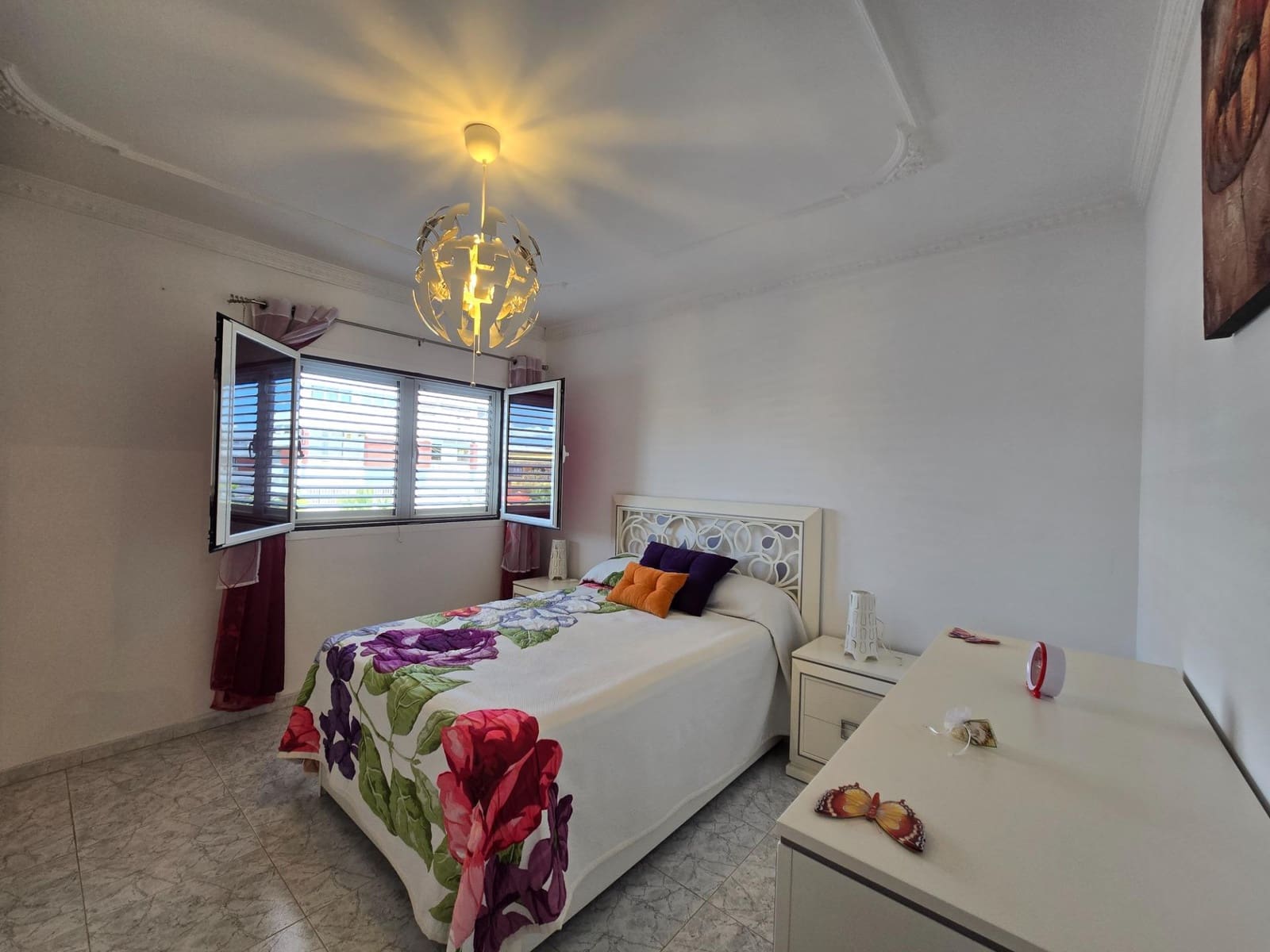 Casa de 3 habitaciones en San Bartolomé de Tirajana en venta - 395.000 € (Ref: 9915796)