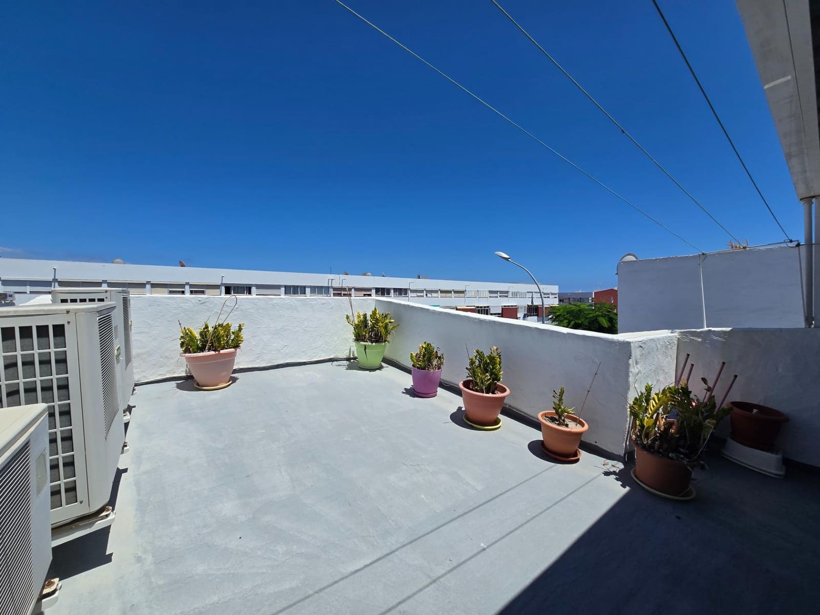 Casa de 3 habitaciones en San Bartolomé de Tirajana en venta - 395.000 € (Ref: 9915796)