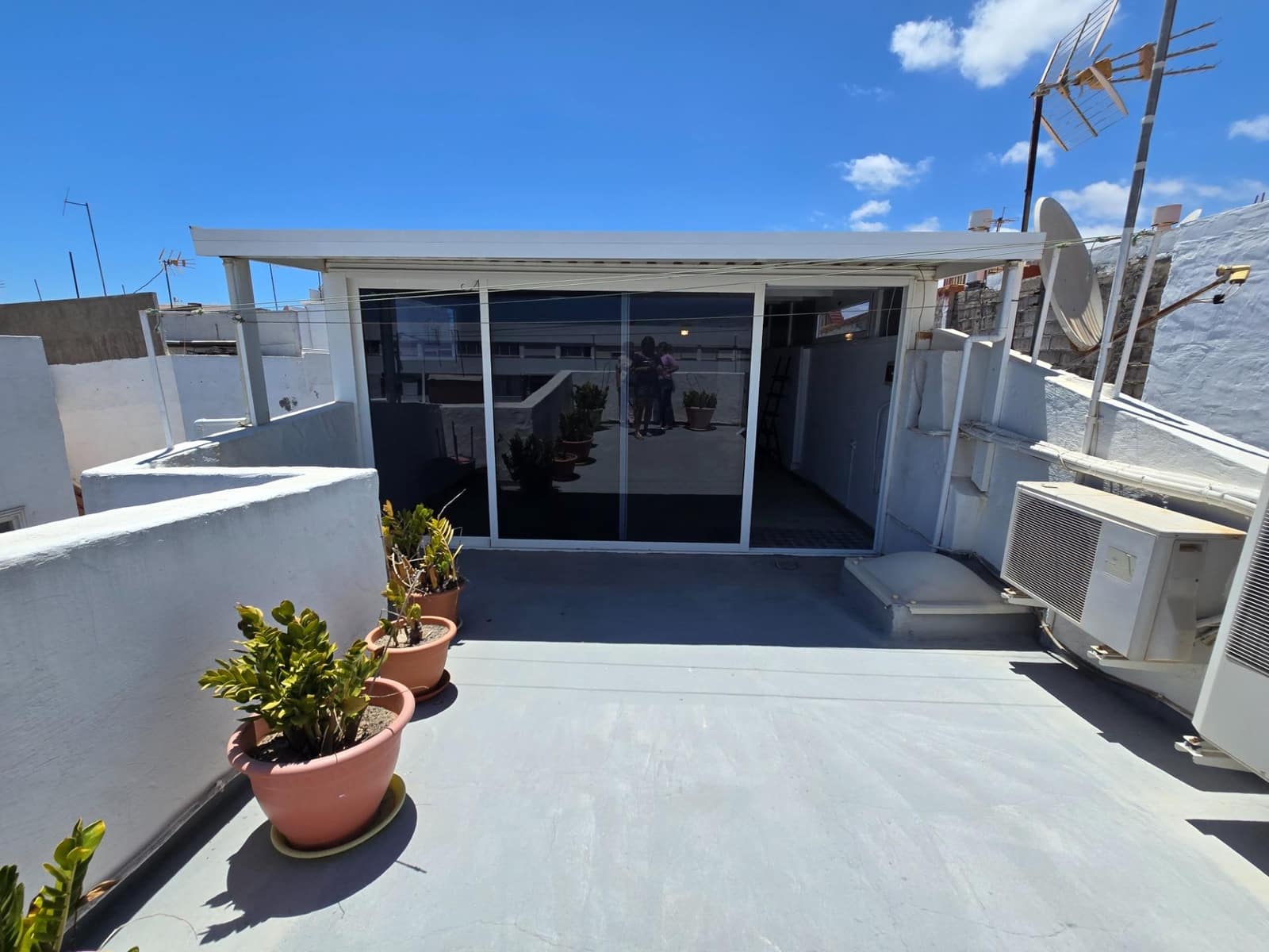 Casa de 3 habitaciones en San Bartolomé de Tirajana en venta - 395.000 € (Ref: 9915796)