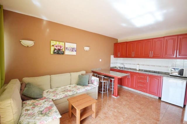 Appartement de 1 chambre à louer à Puerto Rico, Mogán avec piscine - 900 € (Ref: 9939949)