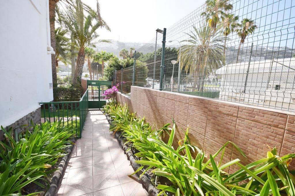 Appartement de 1 chambre à louer à Puerto Rico avec piscine - 900 € (Ref: 9939949)