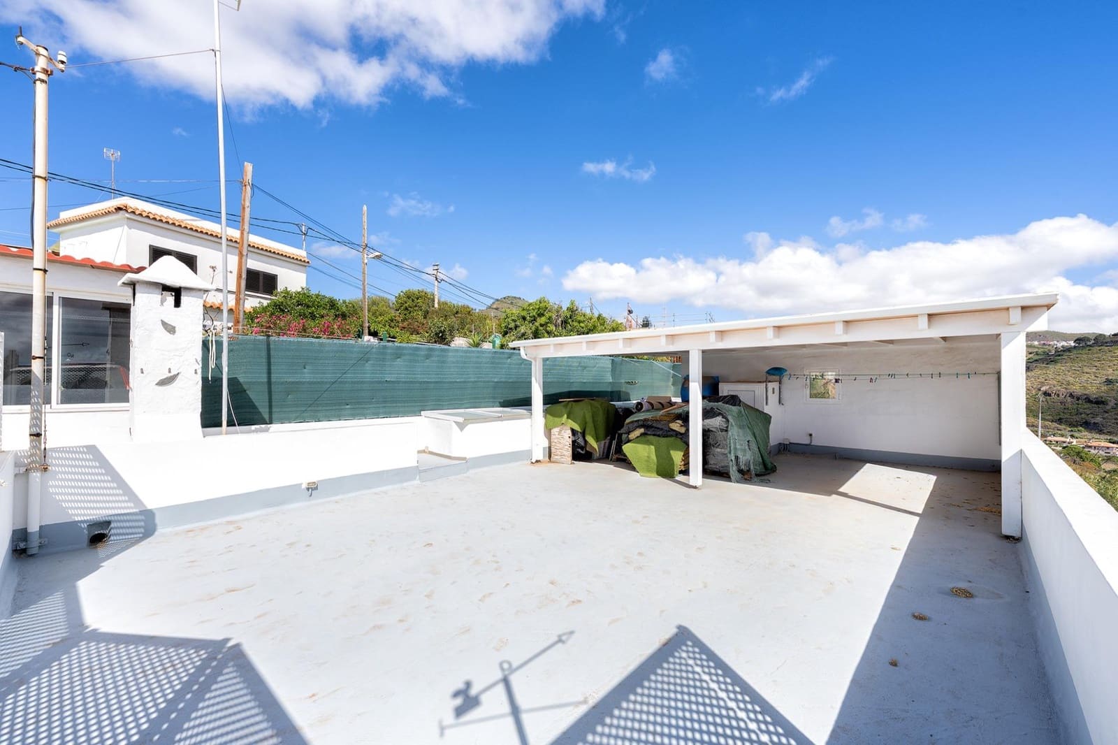3 bedroom Villa for sale in Las Palmas de Gran Canaria with garage - € 425,000 (Ref: 9945701)