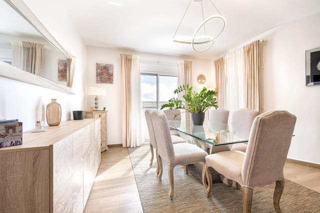 3 soveværelse Villa til salg i Las Palmas de Gran Canaria med garage - € 425.000 (Ref: 9945701)
