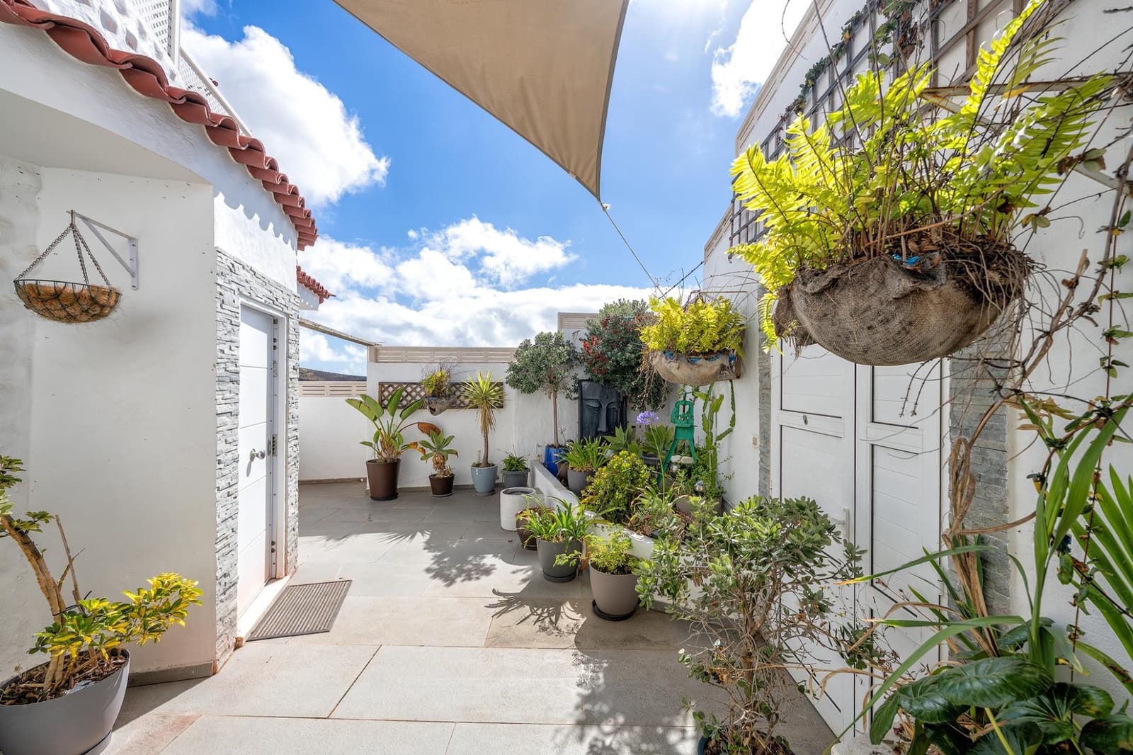 3 bedroom Villa for sale in Las Palmas de Gran Canaria with garage - € 425,000 (Ref: 9945701)