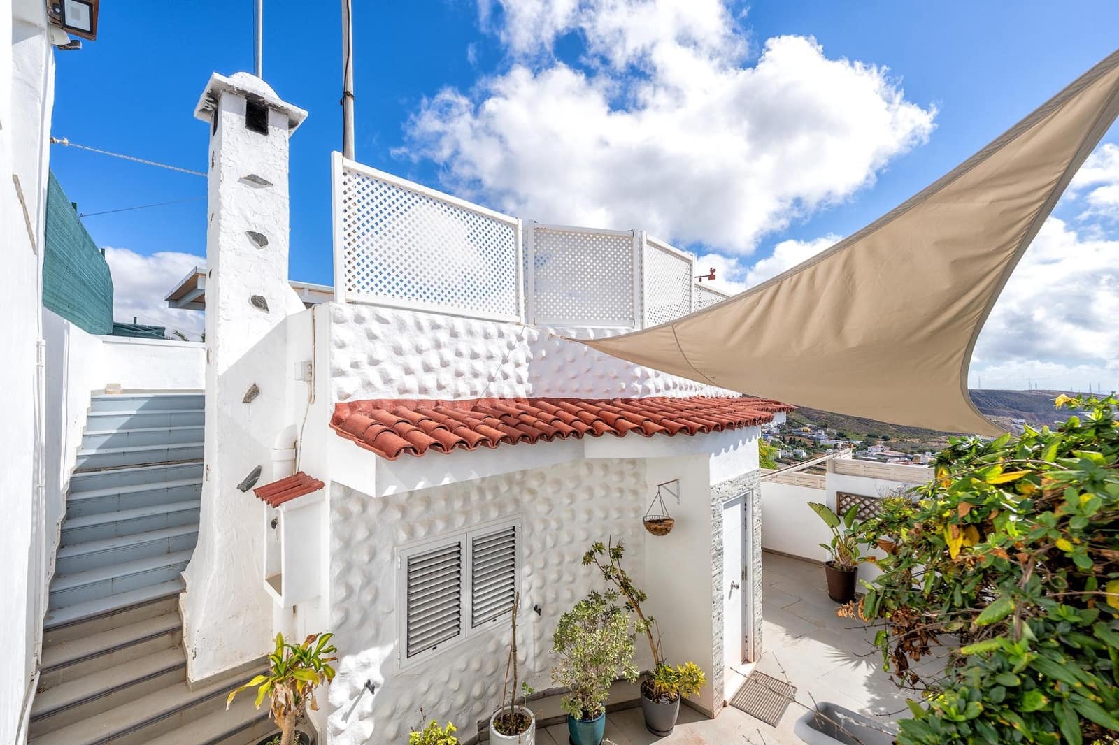 3 bedroom Villa for sale in Las Palmas de Gran Canaria with garage - € 425,000 (Ref: 9945701)