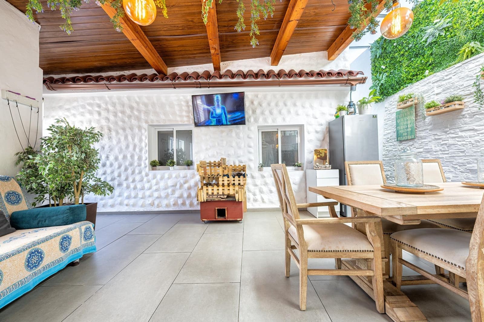 3 bedroom Villa for sale in Las Palmas de Gran Canaria with garage - € 425,000 (Ref: 9945701)