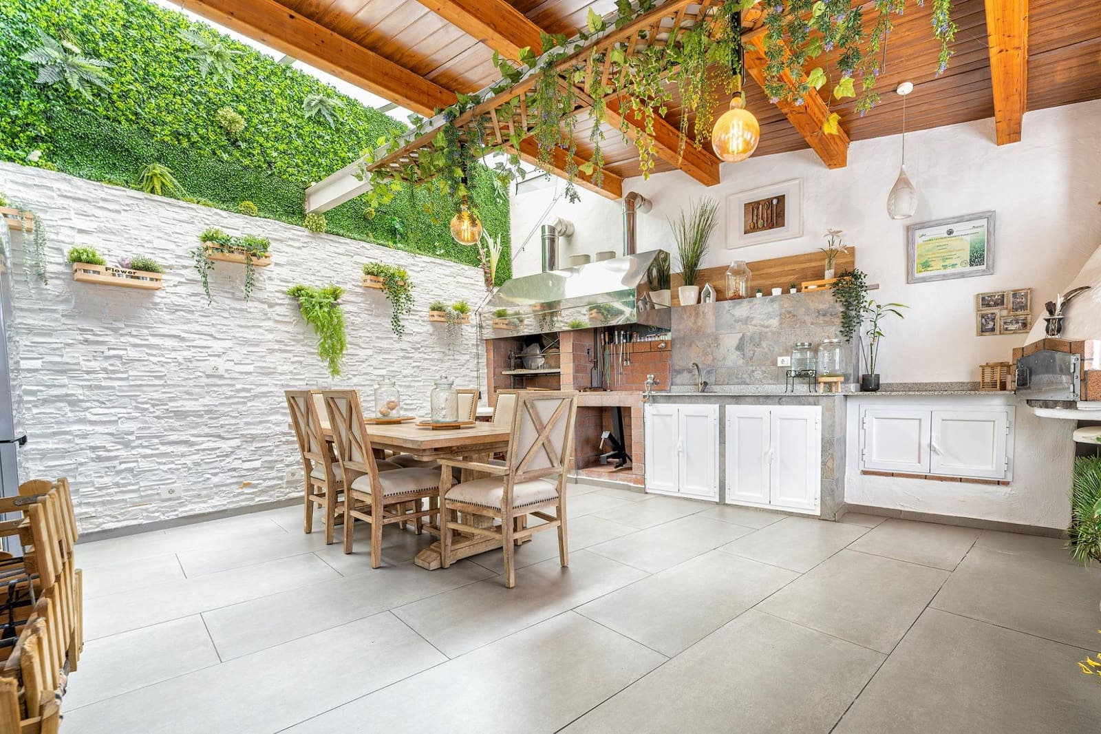 3 bedroom Villa for sale in Las Palmas de Gran Canaria with garage - € 425,000 (Ref: 9945701)