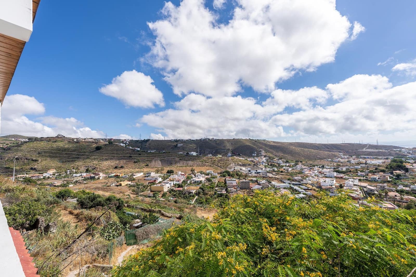 3 bedroom Villa for sale in Las Palmas de Gran Canaria with garage - € 425,000 (Ref: 9945701)