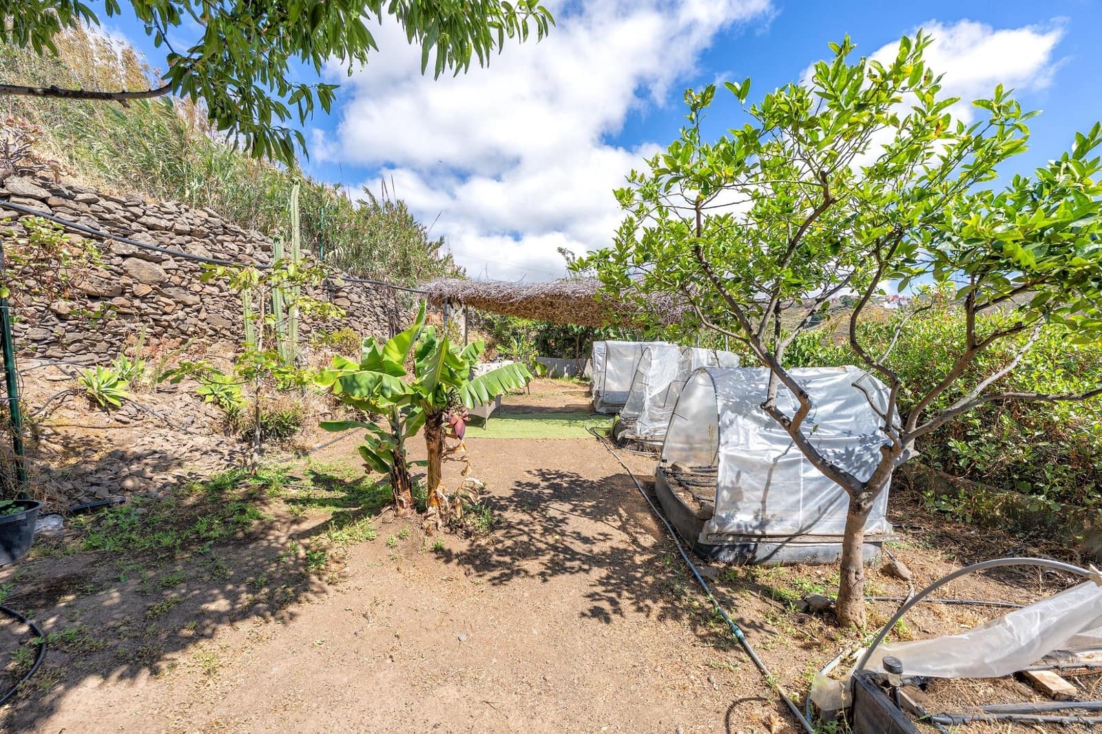 3 bedroom Villa for sale in Las Palmas de Gran Canaria with garage - € 425,000 (Ref: 9945701)