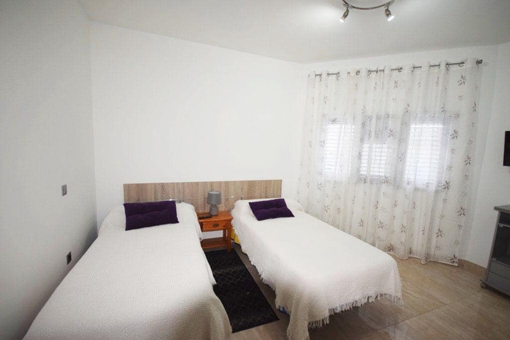1 quarto Apartamento para arrendar em Cruce de Arinaga - 850 € (Ref: 9949764)