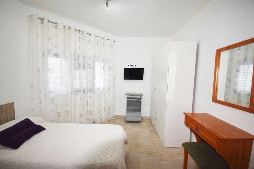 1 quarto Apartamento para arrendar em Cruce de Arinaga - 850 € (Ref: 9949764)