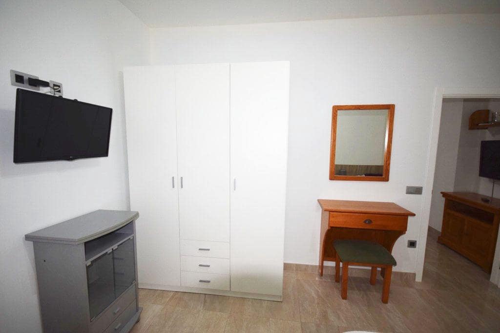 1 quarto Apartamento para arrendar em Cruce de Arinaga - 850 € (Ref: 9949764)