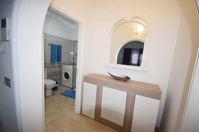 Appartement de 1 chambre à louer à Cruce de Arinaga, Agüimes - 850 € (Ref: 9949764)
