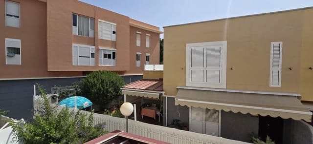 2 soveværelse Rækkehus til salg i San Bartolomé de Tirajana med garage - € 379.000 (Ref: 9949765)