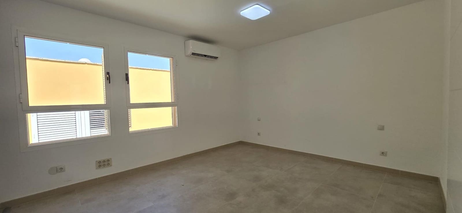2 soveværelse Rækkehus til salg i San Bartolome de Tirajana med garage - € 379.000 (Ref: 9949765)