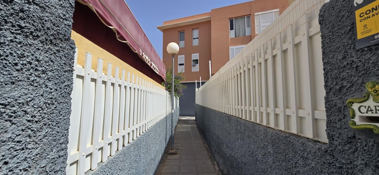 2 soveværelse Rækkehus til salg i San Bartolome de Tirajana med garage - € 379.000 (Ref: 9949765)