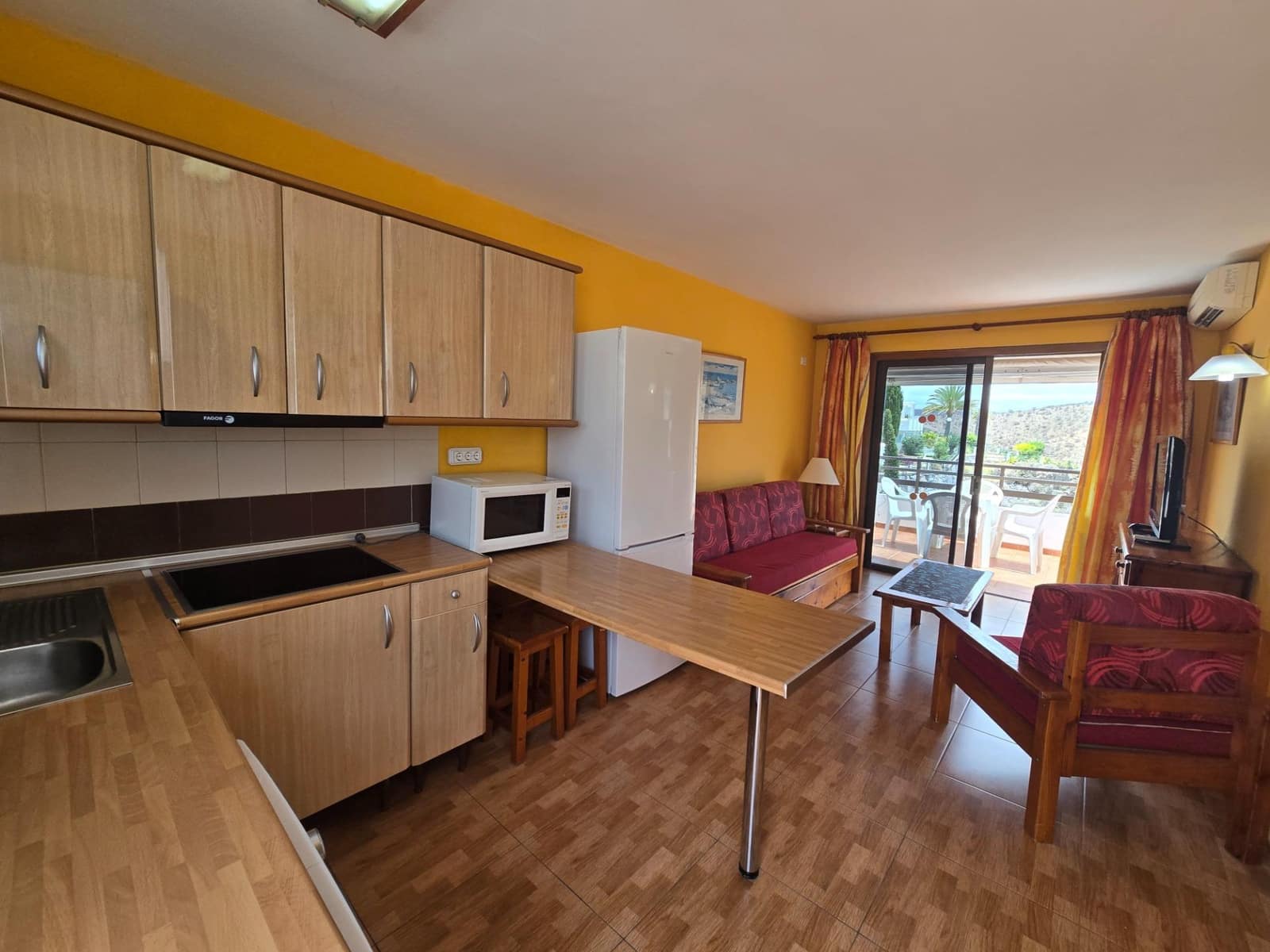 1 bedroom Apartment for rent in Puerto Rico with pool - € 1,000 (Ref: 9955939)