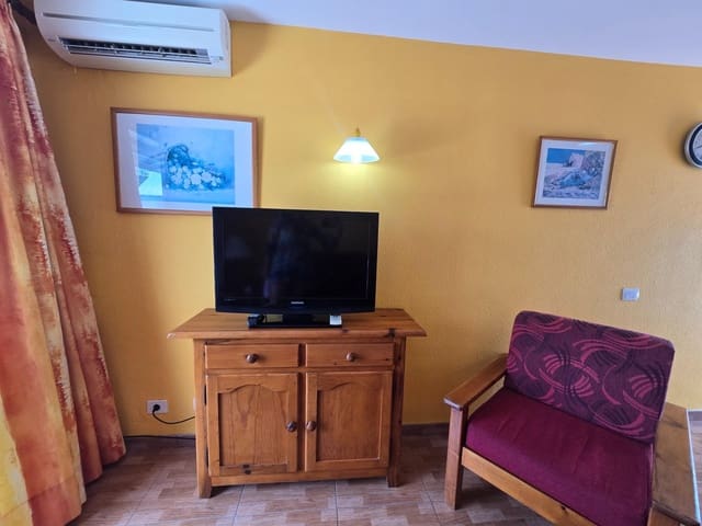 1 sovrum Lägenhet att hyra i Puerto Rico, Mogán med pool - 1 000 € (Ref: 9955939)