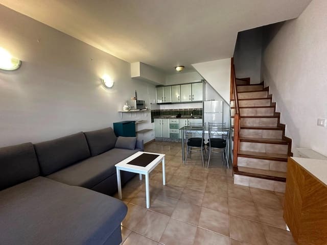 1 soverom Leilighet til leie i San Bartolomé de Tirajana med svømmebasseng - € 950 (Ref: 9957958)