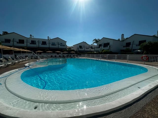1 soverom Leilighet til leie i San Bartolomé de Tirajana med svømmebasseng - € 950 (Ref: 9957958)