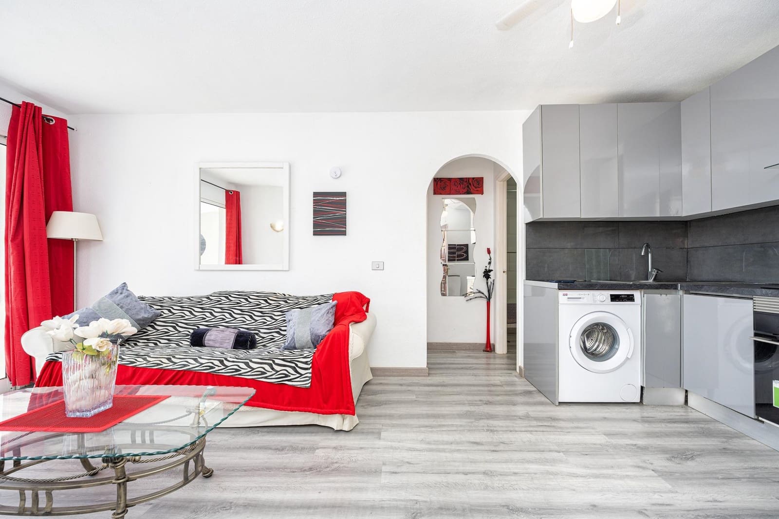 1 soverom Leilighet til salgs i Playa del Cura med svømmebasseng - € 245 000 (Ref: 9982998)