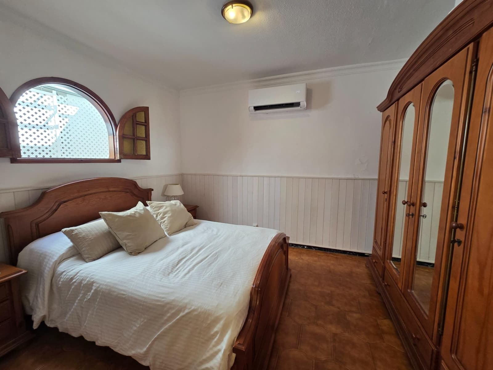 Bungalow de 2 habitaciones en Playa del Inglés en alquiler con piscina - 1.800 € (Ref: 9982999)