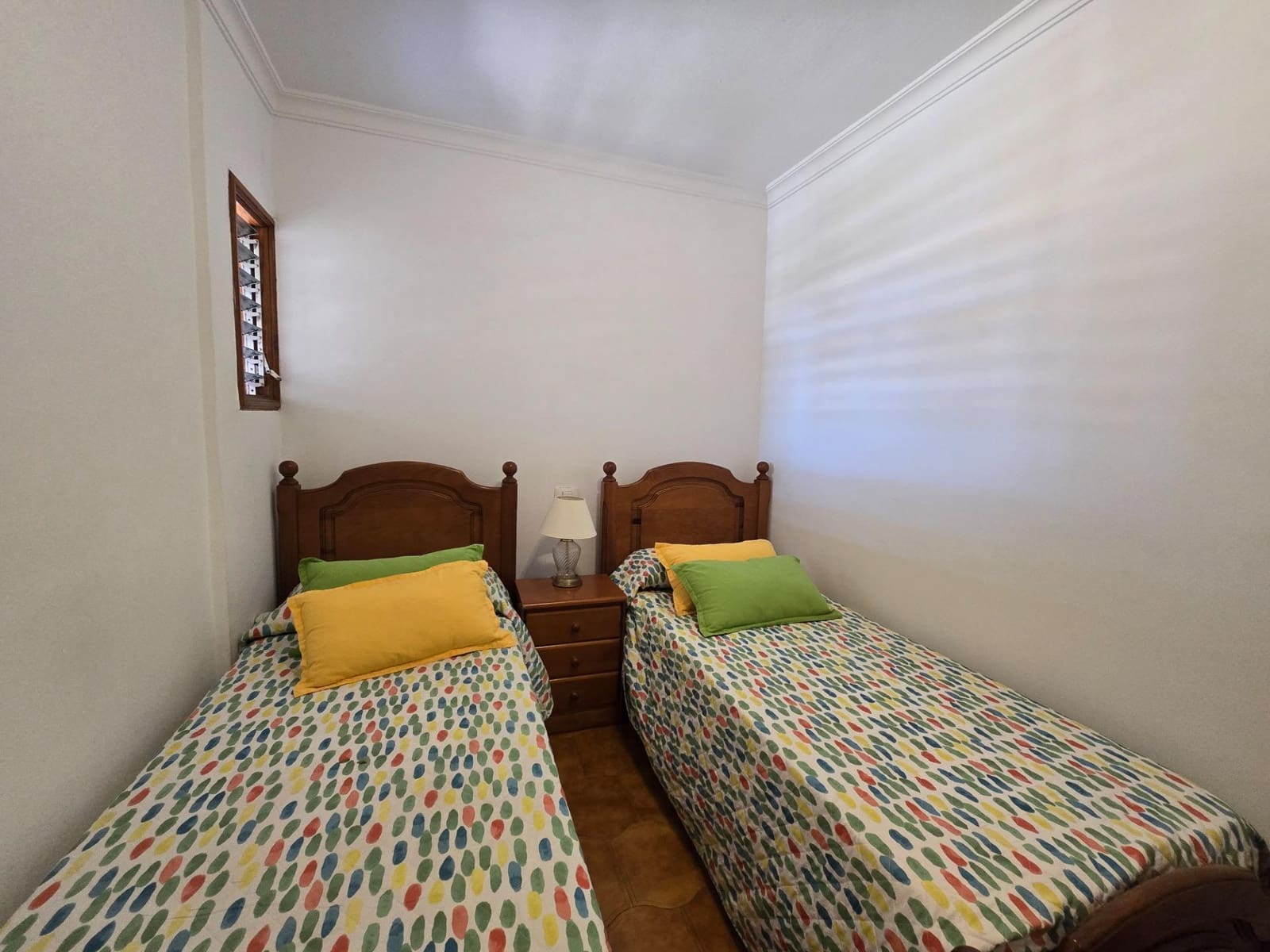 Bungalow de 2 habitaciones en Playa del Inglés en alquiler con piscina - 1.800 € (Ref: 9982999)