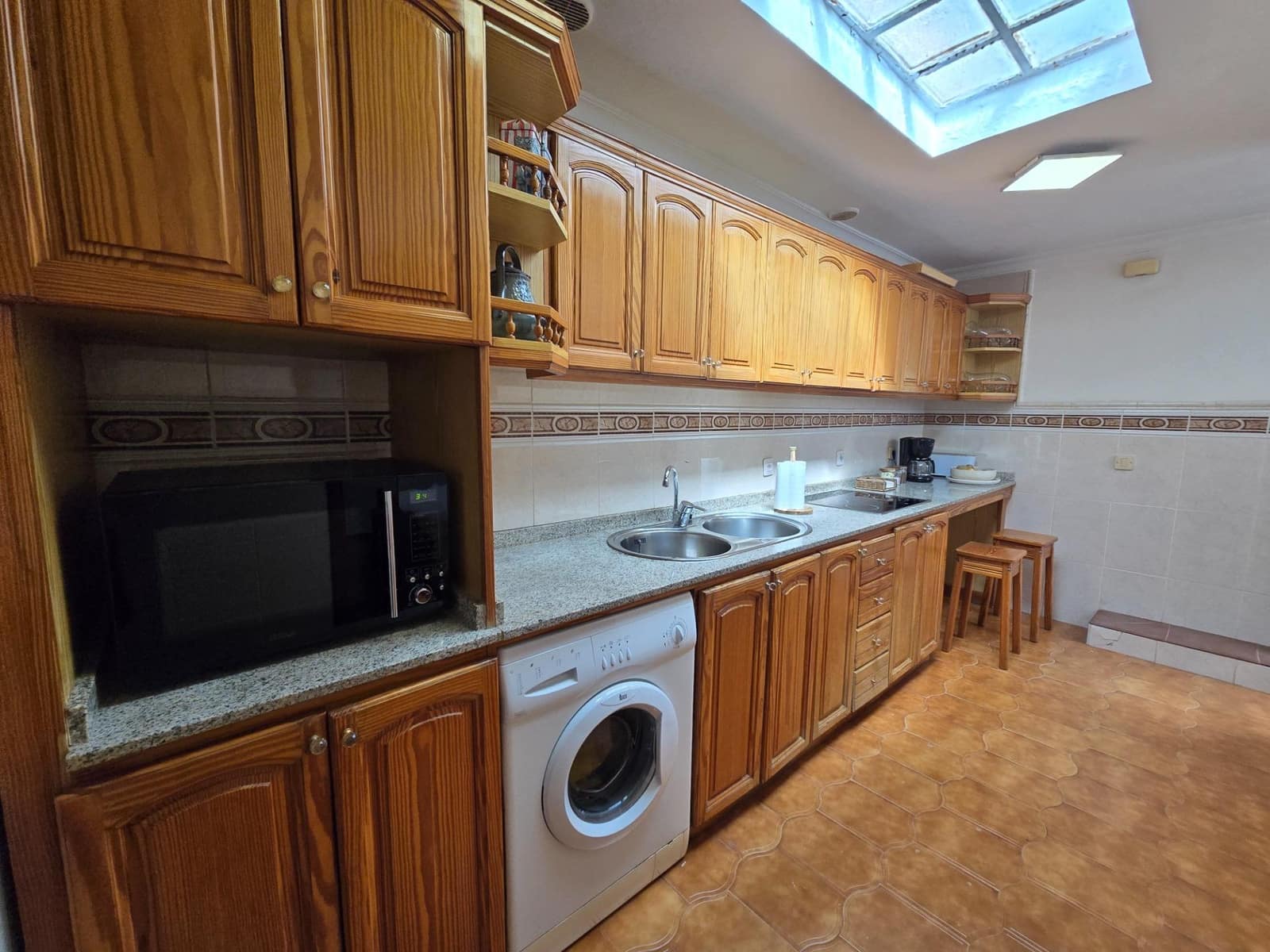 Bungalow de 2 habitaciones en Playa del Inglés en alquiler con piscina - 1.800 € (Ref: 9982999)