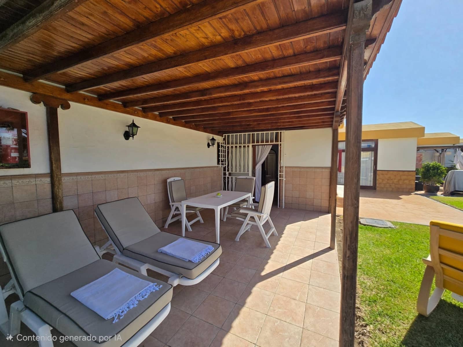 Bungalow de 2 habitaciones en Playa del Inglés en alquiler con piscina - 1.800 € (Ref: 9982999)