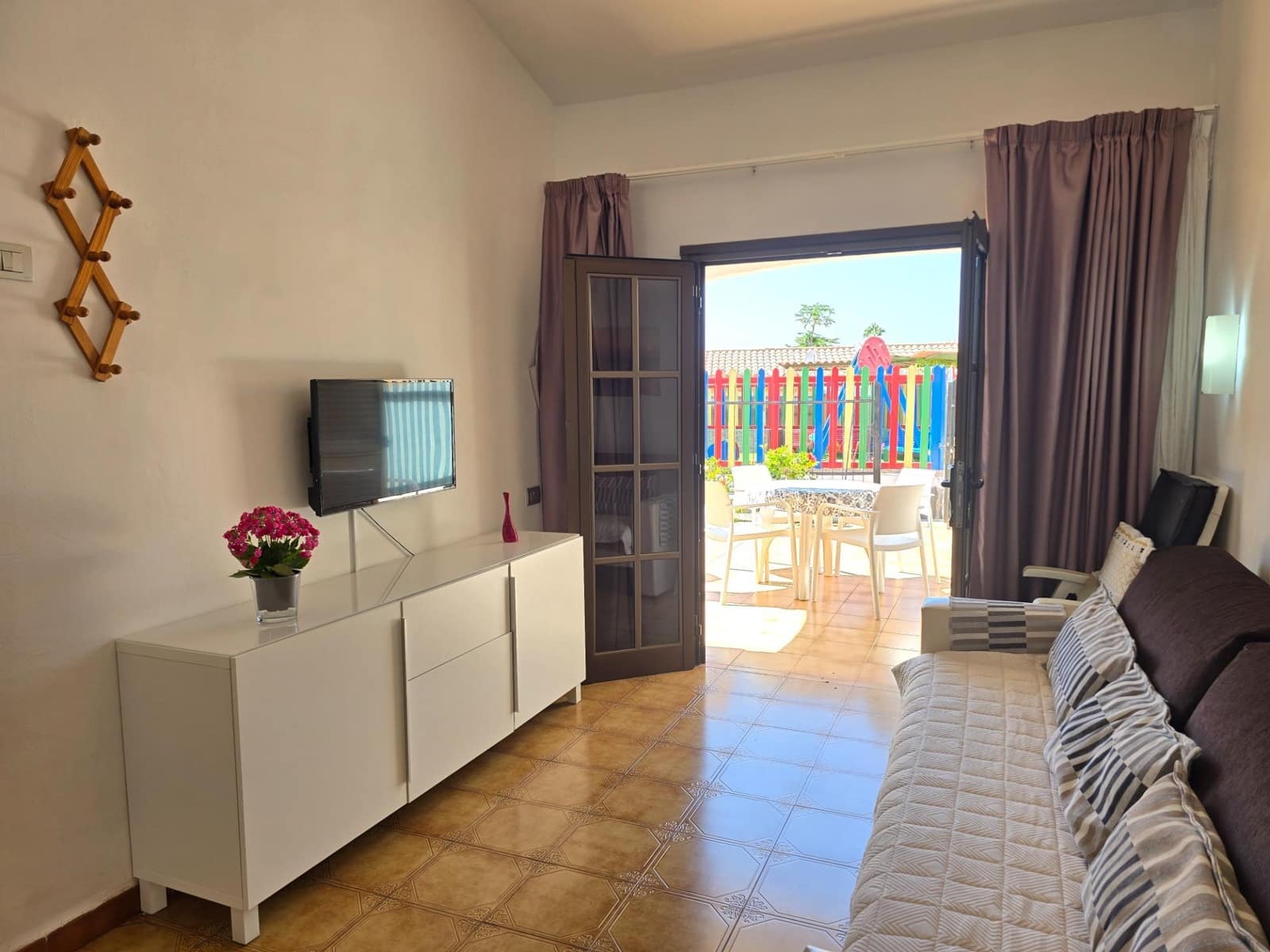 2 bedroom Bungalow for rent in Playa del Ingles with pool - € 1,600 (Ref: 9983000)