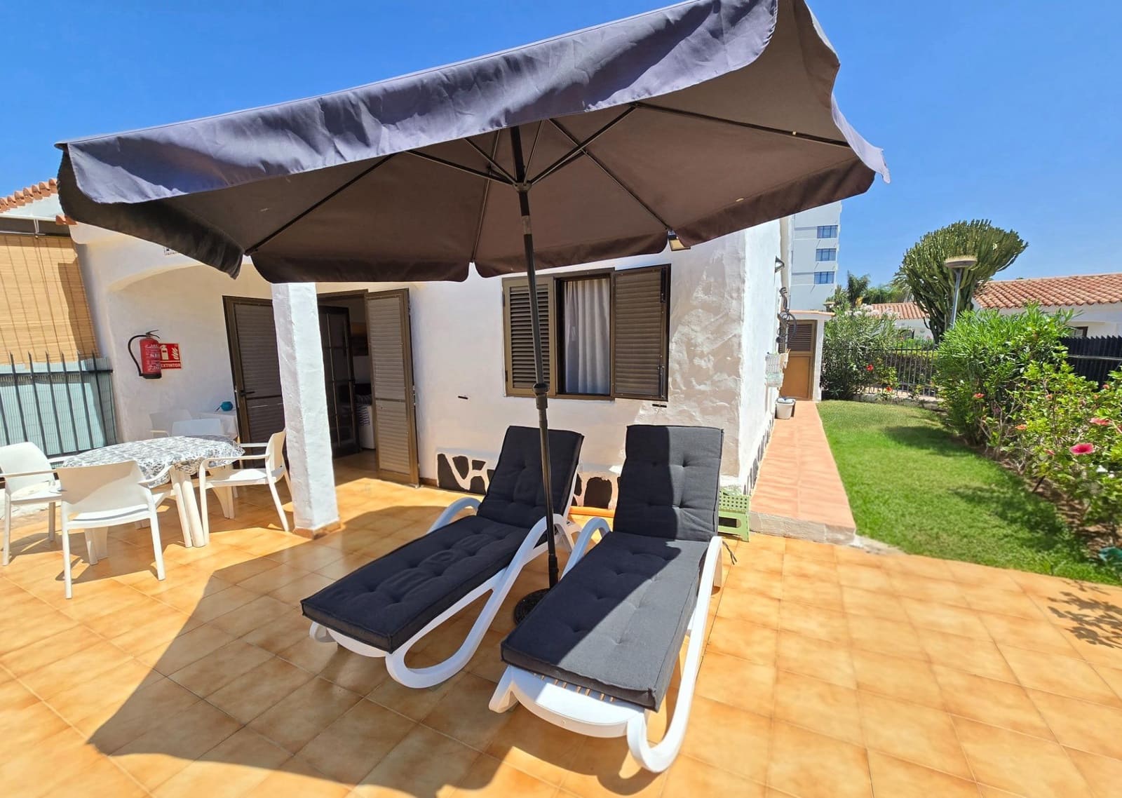 2 bedroom Bungalow for rent in Playa del Ingles with pool - € 1,600 (Ref: 9983000)