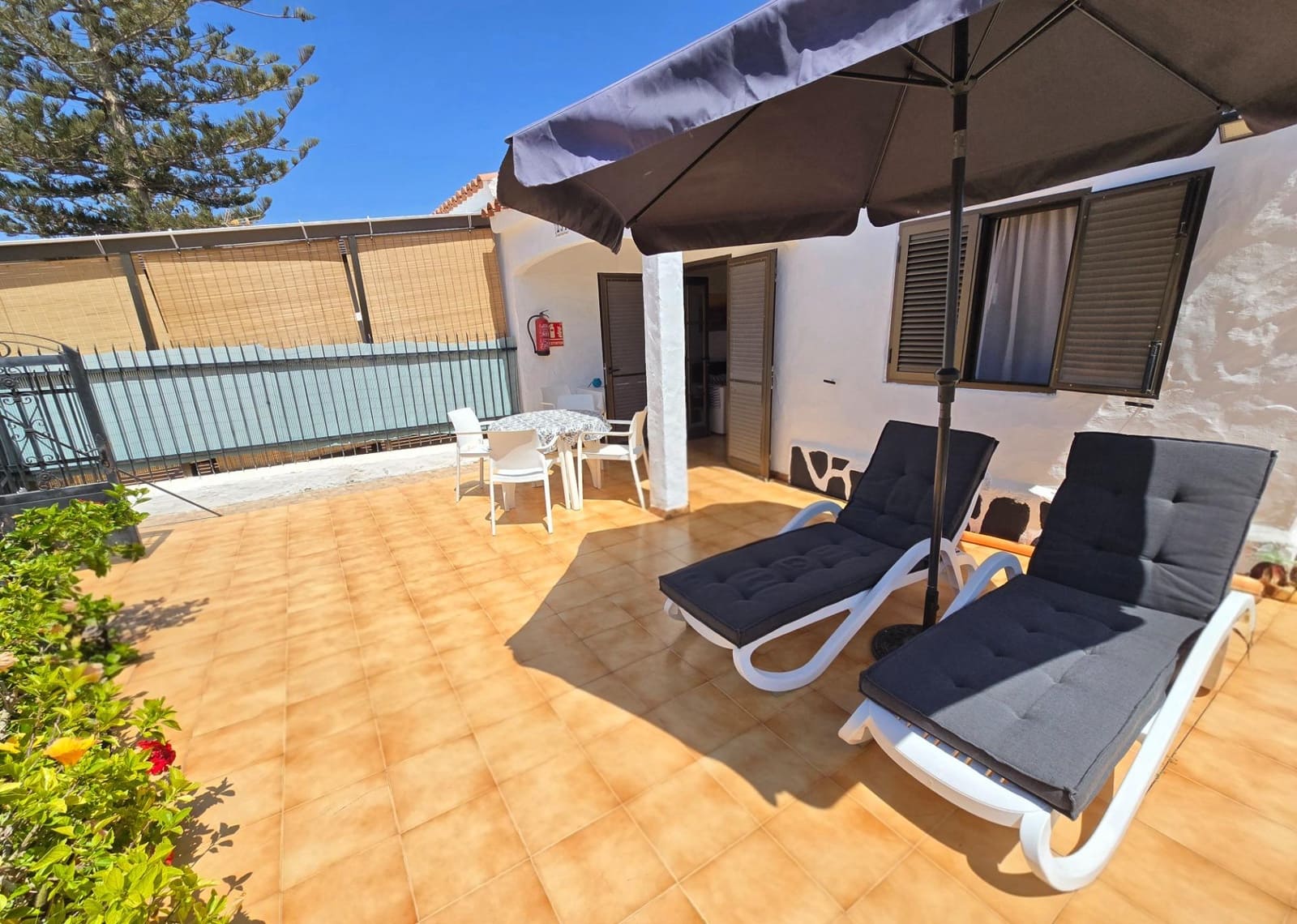 2 bedroom Bungalow for rent in Playa del Ingles with pool - € 1,600 (Ref: 9983000)