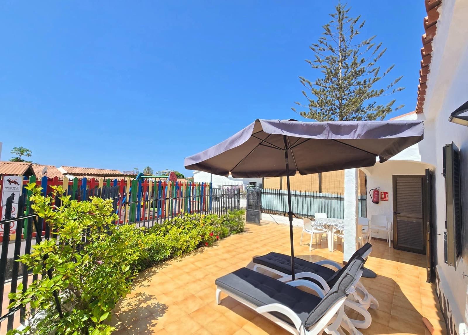 2 bedroom Bungalow for rent in Playa del Ingles with pool - € 1,600 (Ref: 9983000)