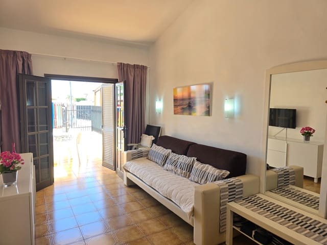 2 quarto Bungalow para arrendar em Playa del Inglés, San Bartolomé de Tirajana com piscina - 1 600 € (Ref: 9983000)