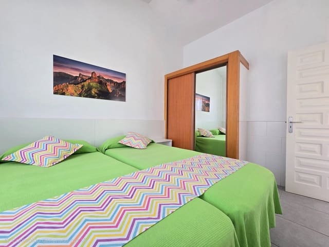 1 soveværelse Bungalow til leje i Playa del Inglés, San Bartolomé de Tirajana med swimmingpool - € 1.400 (Ref: 9983001)